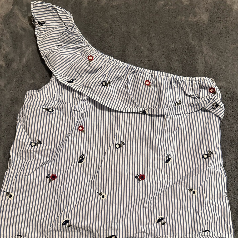 Abercrombie and Fitch one shoulder top